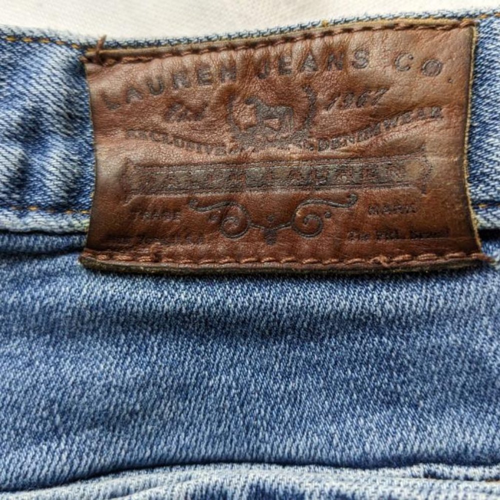 Lauren jean's Company Ralph Lauren Woman's Size 12 Classic Straight leg
